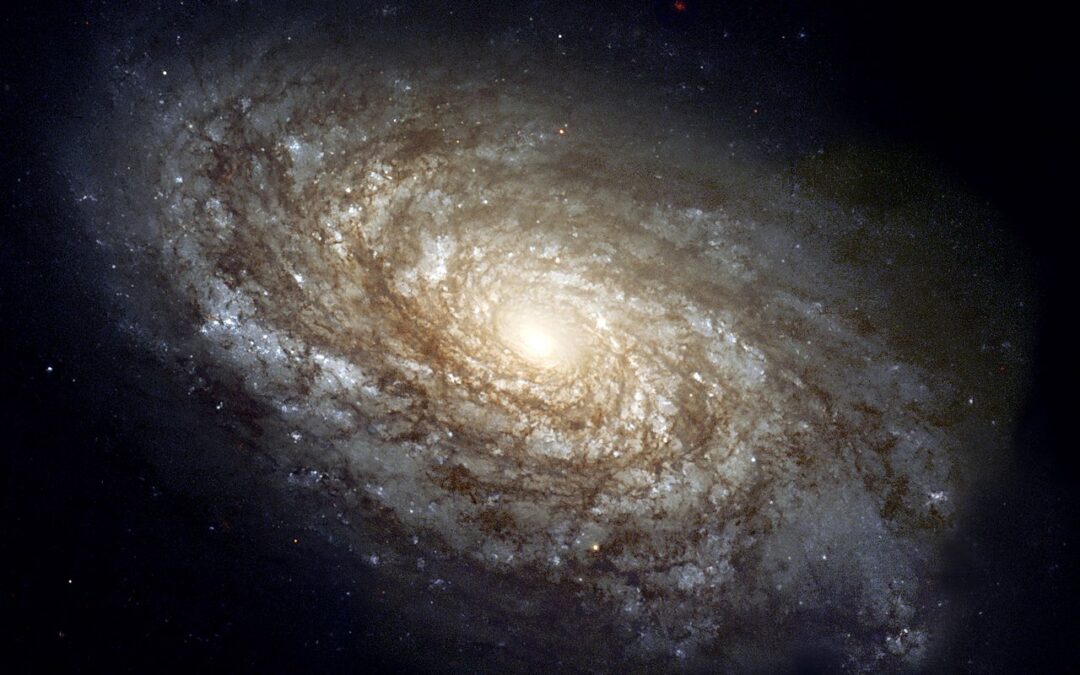 El creixement dels forats negres deixa enrere el de les galàxies