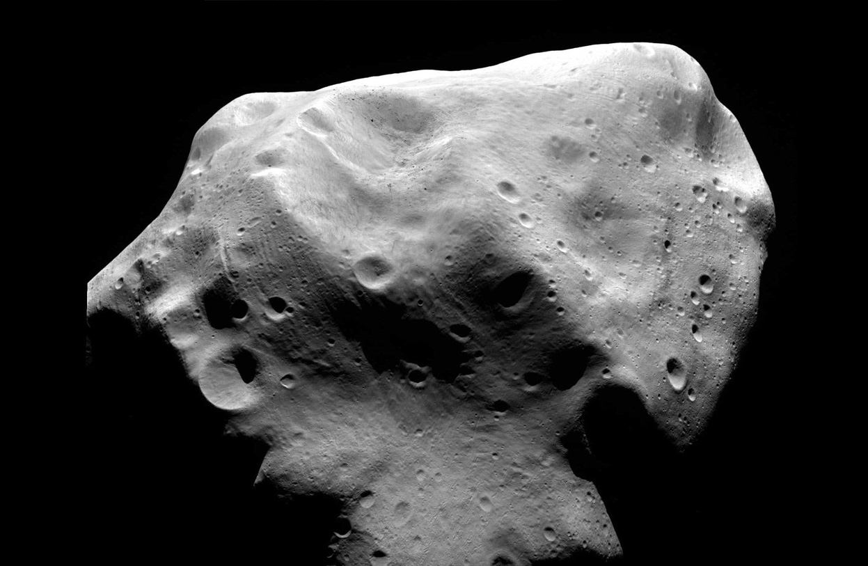 Scientists reconstruct the collisional history of the most primitive asteroids
