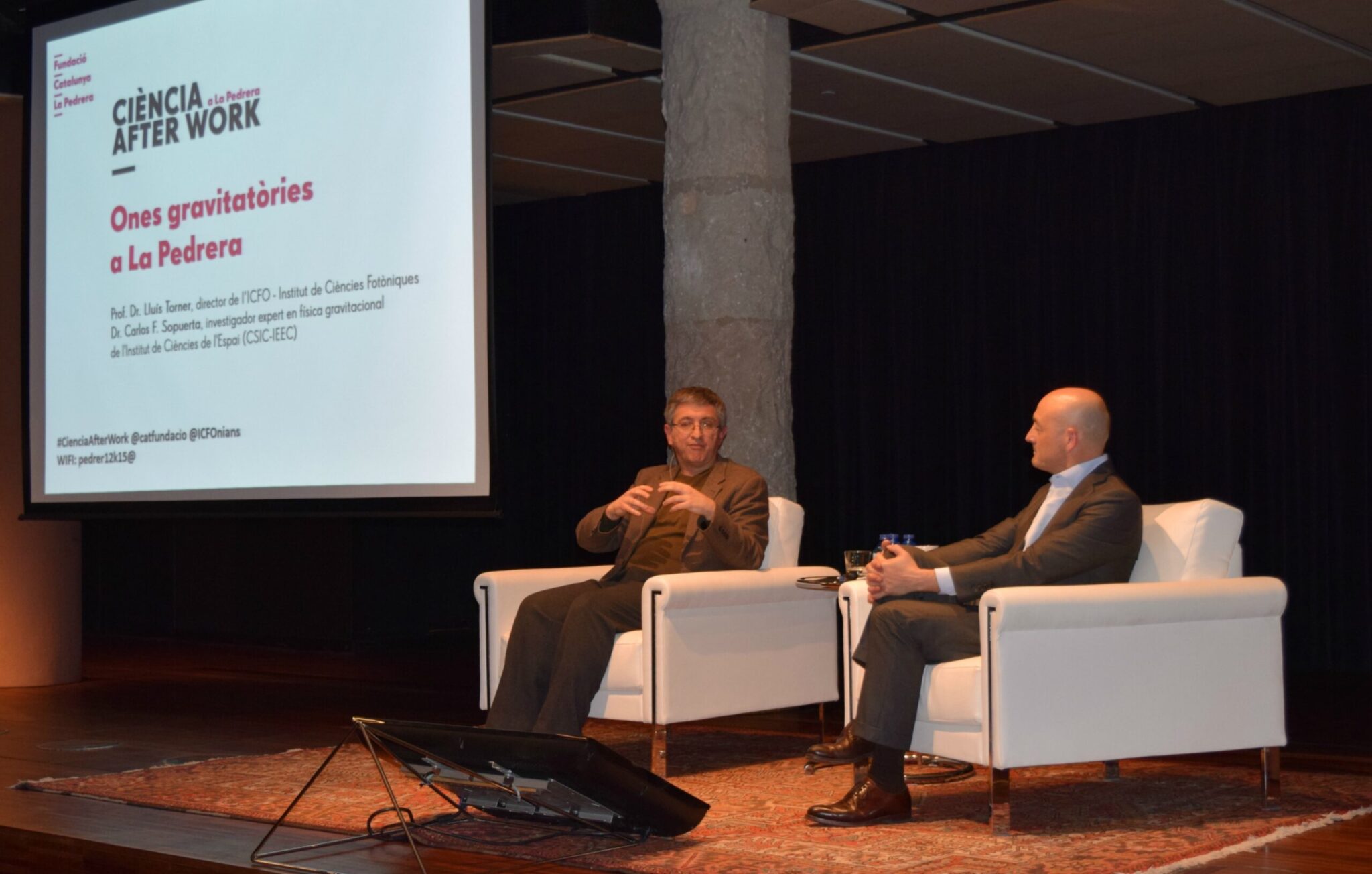 La Pedrera, the perfect scenario to talk about gravitational waves