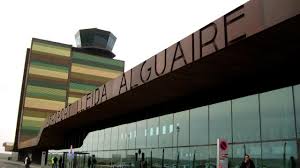 El IEEC firma un convenio para impulsar la actividad aeroespacial en el Aeroport de Lleida-Alguaire