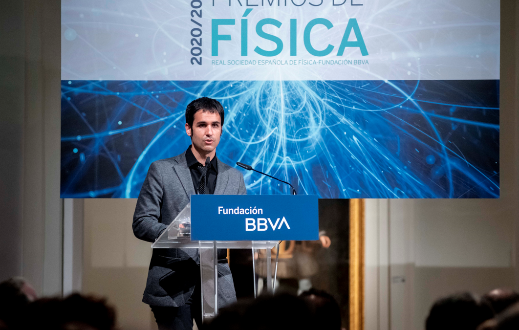 Héctor Gil-Marín receives the BBVA Foundation Young Theoretical Physics Researcher Award