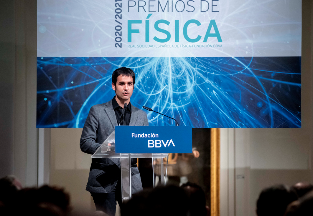 Héctor Gil-Marín receives the BBVA Foundation Young Theoretical Physics Researcher Award