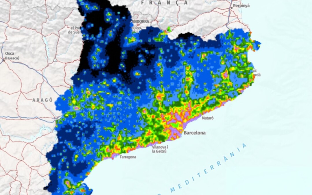 Primer mapa global de la contaminació lumínica a Catalunya desenvolupat mitjançant modelització avançada